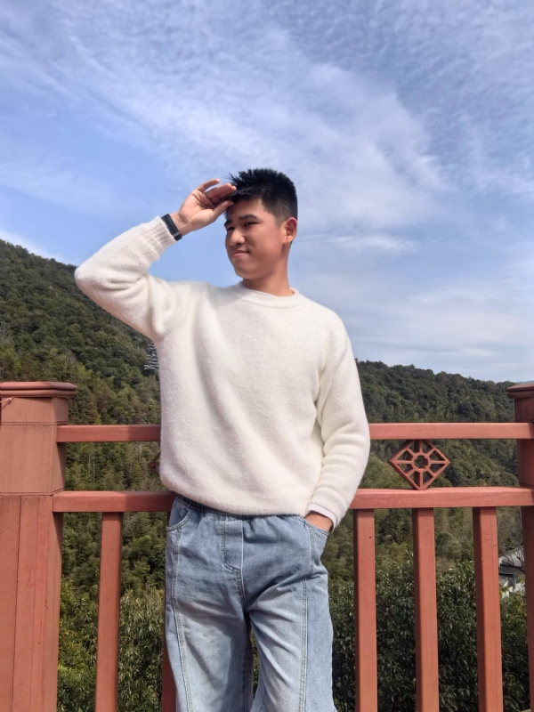 颜SEME的第一张照片--深圳相亲服务中心
