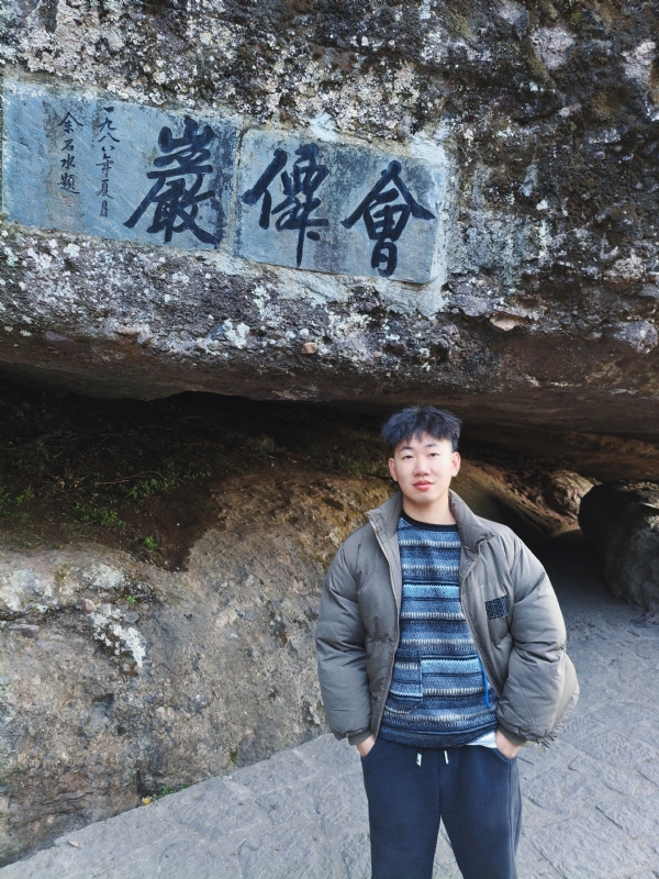 帅邓拖网速的第二张照片--深圳相亲服务中心