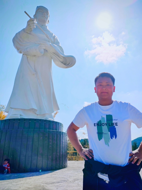 伏王虎的第一张照片--深圳相亲服务中心
