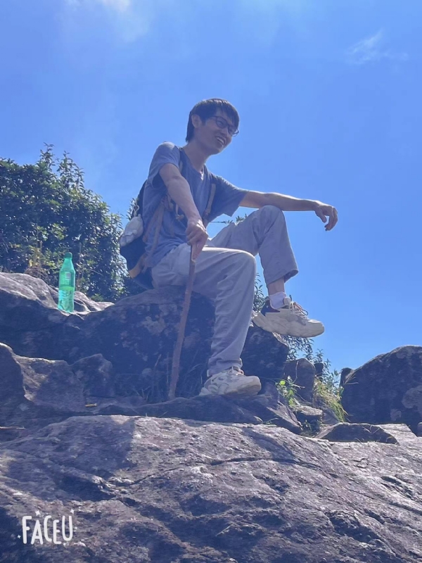 落叶之秋的第一张照片--深圳相亲服务中心