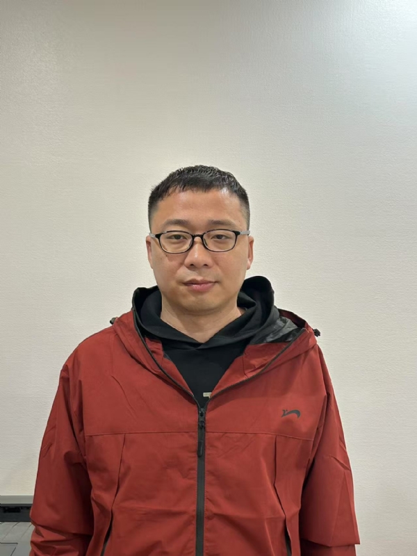 小石头的第二张照片--深圳相亲服务中心