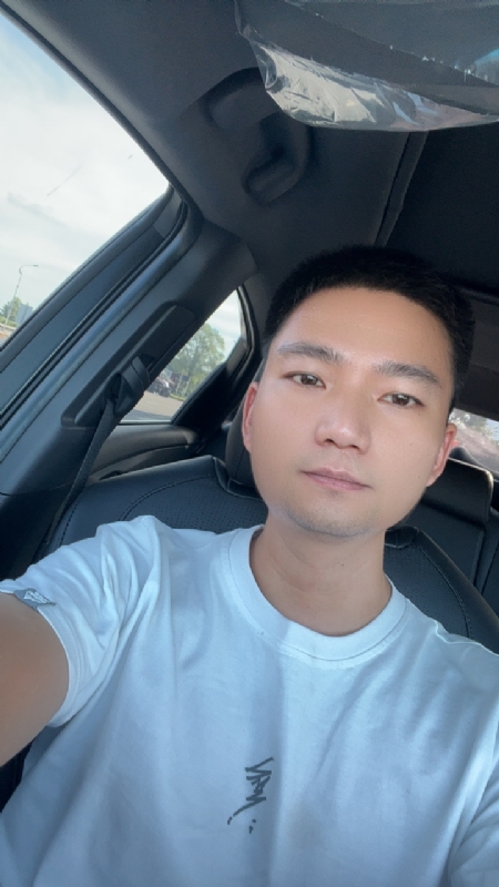 小江的第一张照片--深圳相亲服务中心