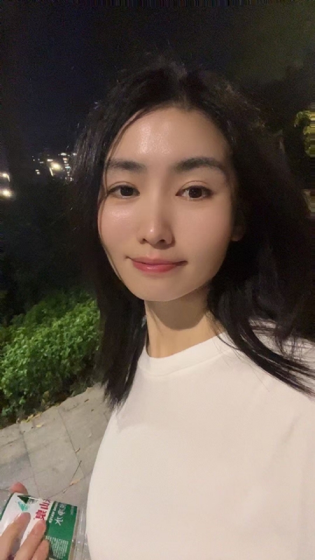 pan的第一张照片--深圳相亲服务中心