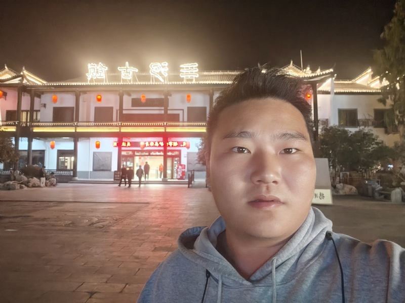 小鹿艾克的第一张照片--深圳相亲服务中心