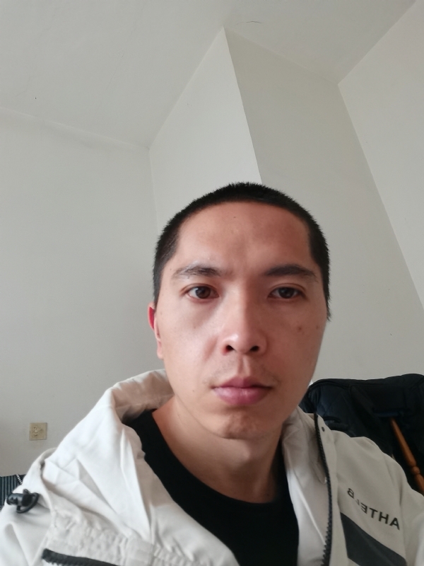 至诚的第一张照片--深圳相亲服务中心