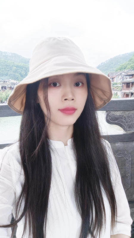 盛夏的第一张照片--深圳相亲服务中心