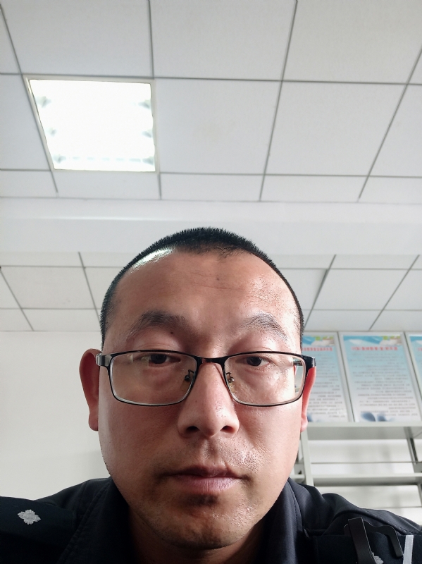 布鲁斯贺的第三张照片--深圳相亲服务中心
