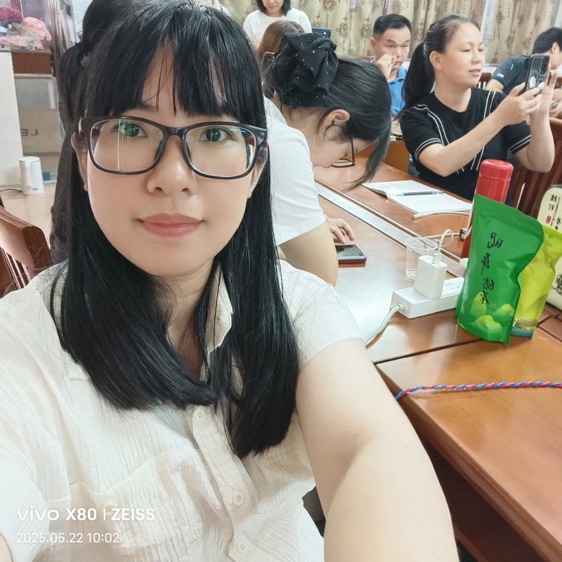 雯城慧敏的第一张照片--深圳相亲服务中心