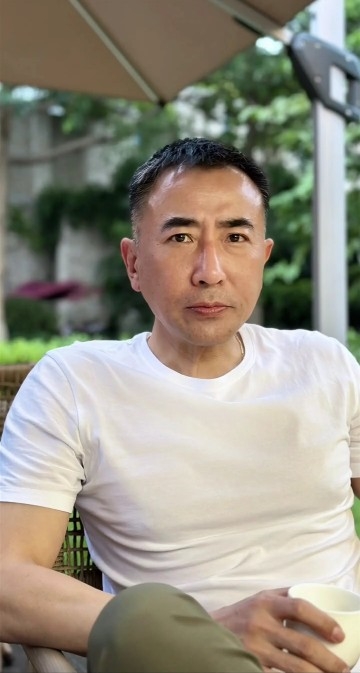 厚德载福的第一张照片--深圳相亲服务中心