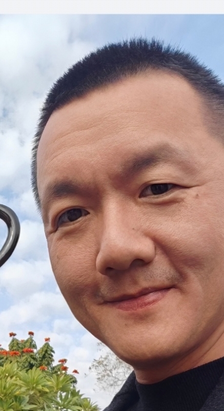 liang的第二张照片--深圳相亲服务中心