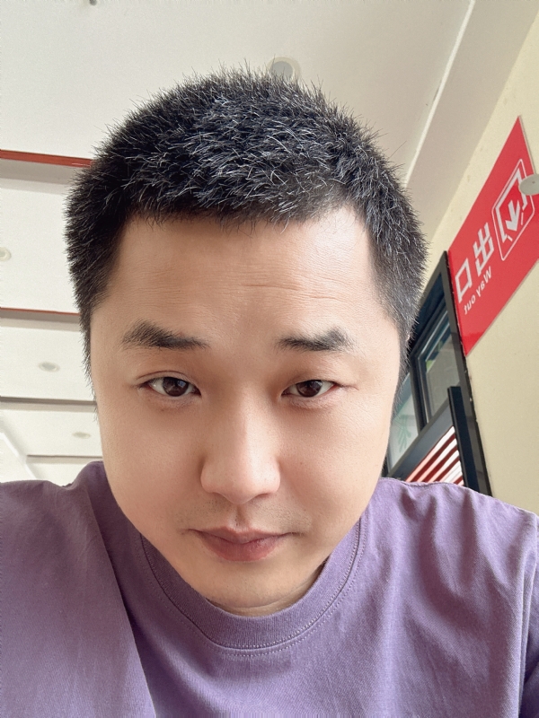 五是五的第一张照片--深圳相亲服务中心