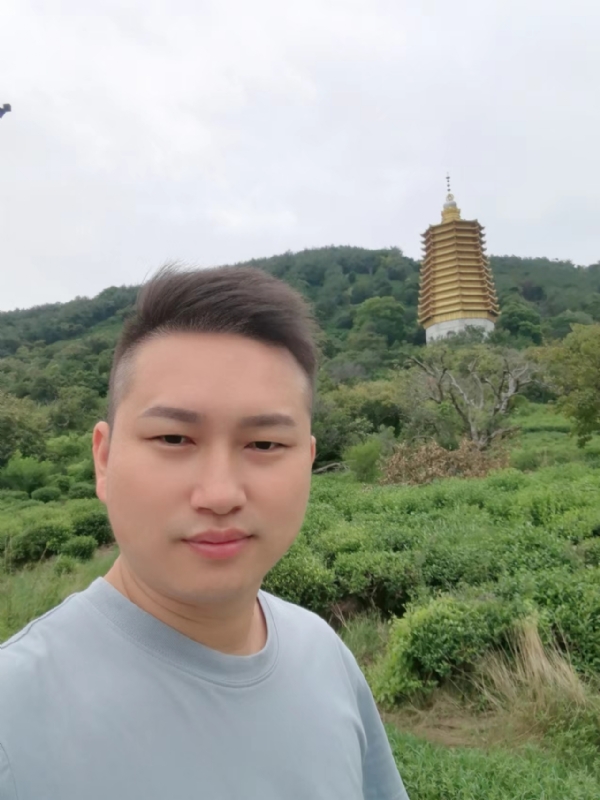 陈文海的第一张照片--深圳相亲服务中心