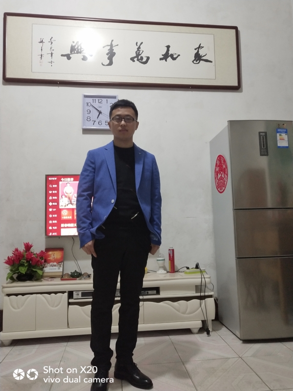 孤独的狼的第一张照片--深圳相亲服务中心