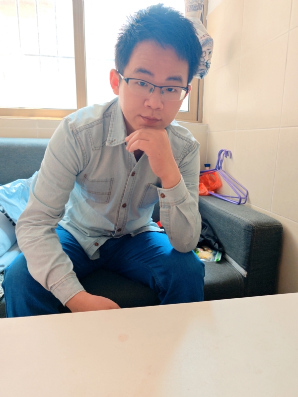 红尘一粟的第一张照片--深圳相亲服务中心