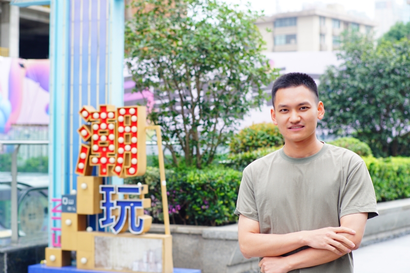 陌上烟雨的第一张照片--深圳相亲服务中心