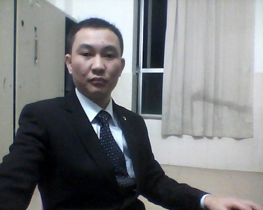 诚恳的大叔的第一张照片--深圳相亲服务中心