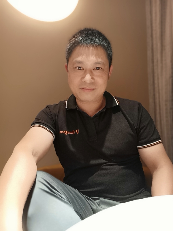 影子的第一张照片--深圳相亲服务中心