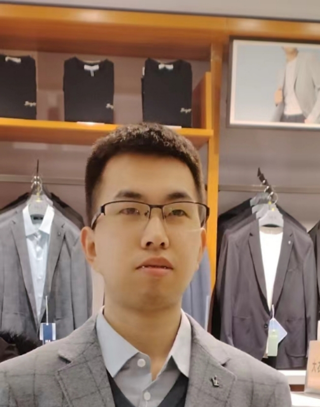 吴桐的第一张照片--深圳相亲服务中心