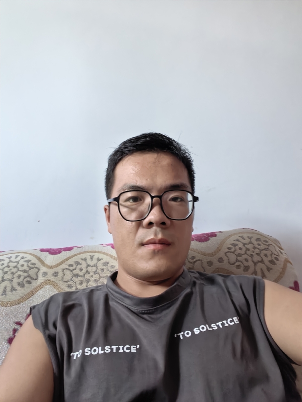 卫TF的第三张照片--深圳相亲服务中心