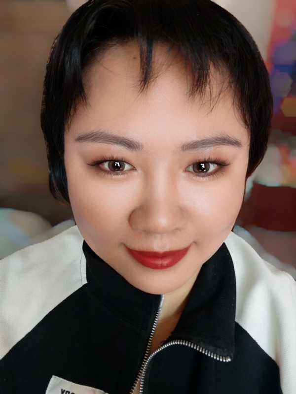 韵韵的第一张照片--深圳相亲服务中心