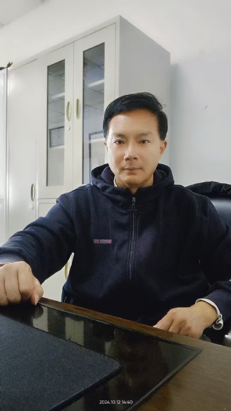 枫叶的第一张照片--深圳相亲服务中心