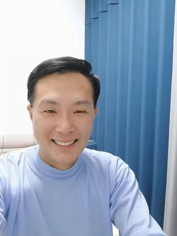 枫叶的第三张照片--深圳相亲服务中心