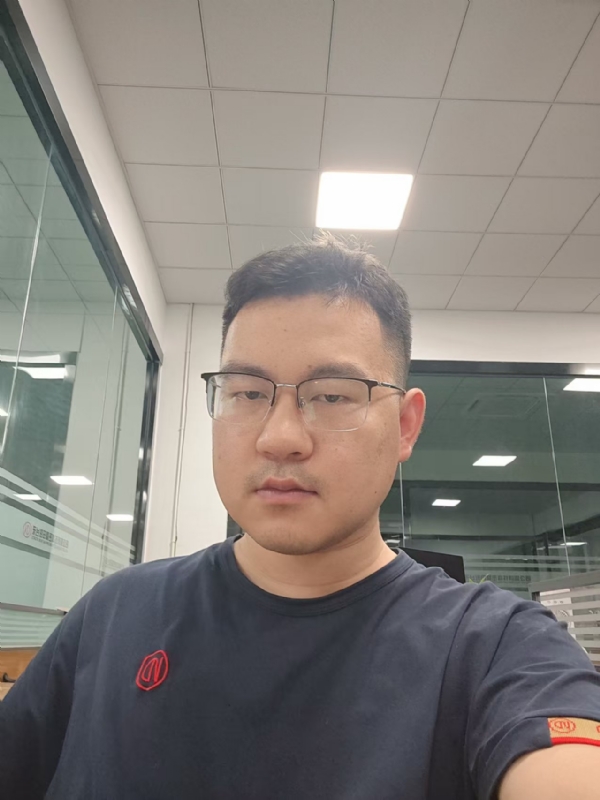 雨落浅响的第一张照片--深圳相亲服务中心