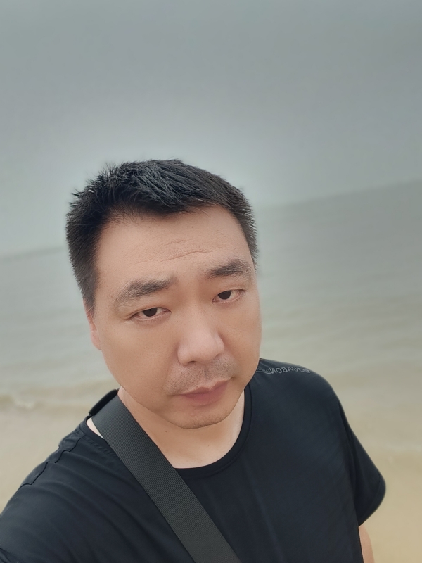 听风的蚕的第一张照片--深圳相亲服务中心