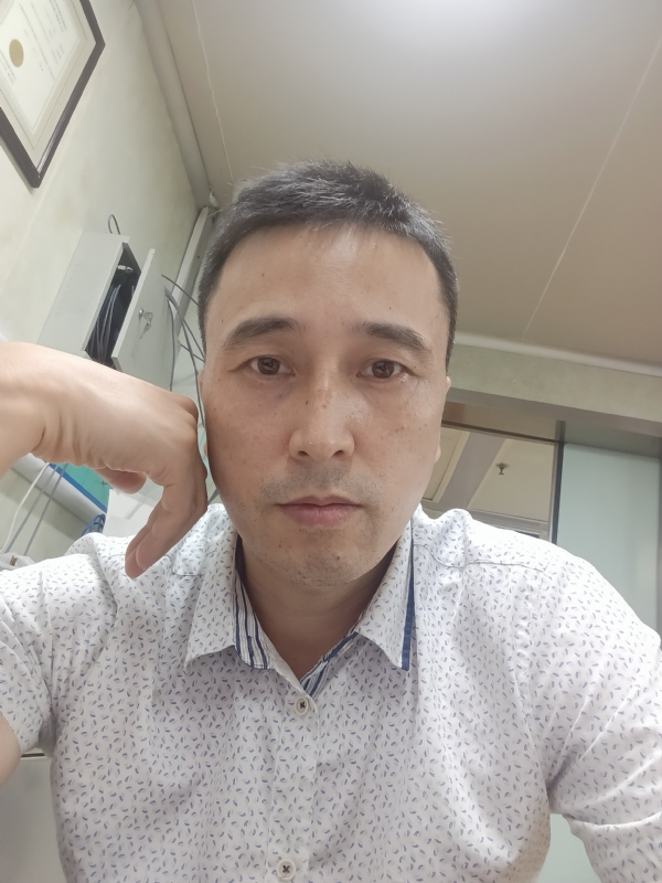 笑看一切的第三张照片--深圳相亲服务中心