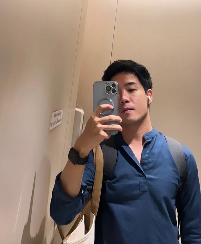 海与浪的第一张照片--深圳相亲服务中心