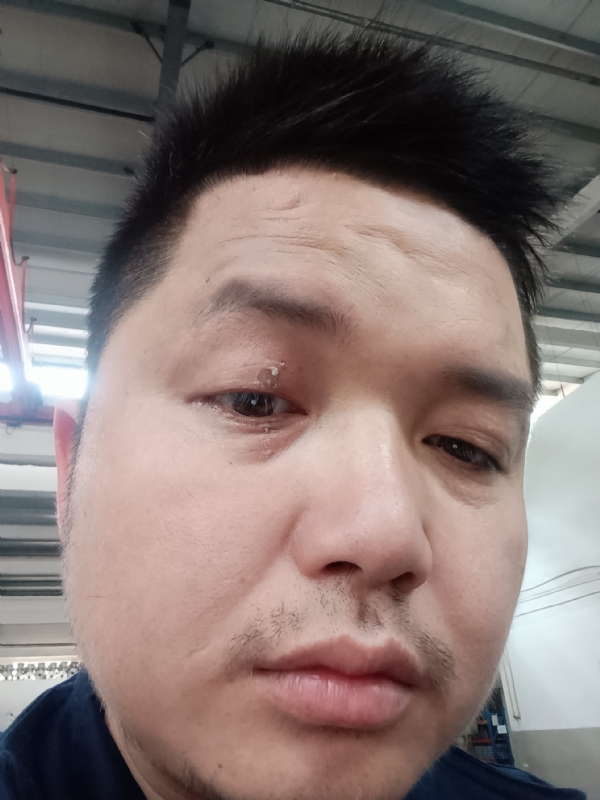 彬彬的第一张照片--深圳相亲服务中心