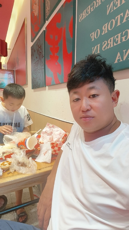 景色宏图的第二张照片--深圳相亲服务中心