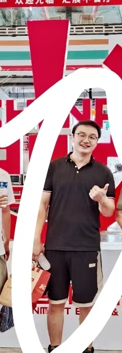 爱吃肉的第一张照片--深圳相亲服务中心