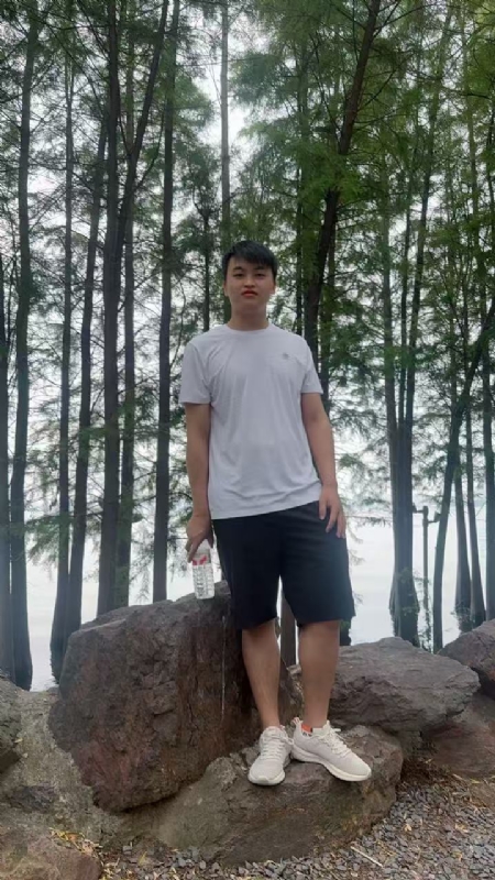 嗯嗯的第一张照片--深圳相亲服务中心