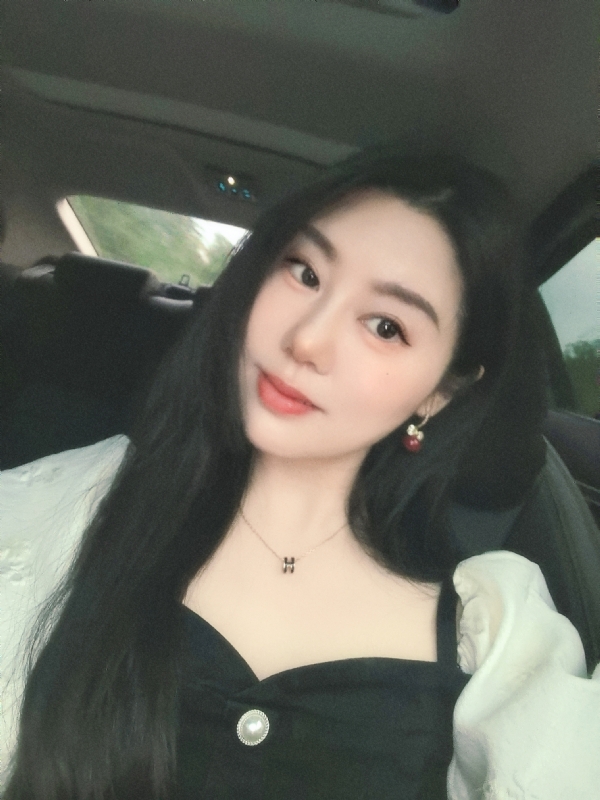 潇潇暮雨的第一张照片--深圳相亲服务中心