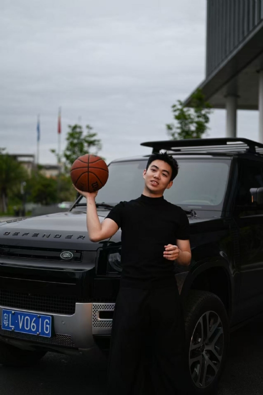 永远开心的第一张照片--深圳相亲服务中心