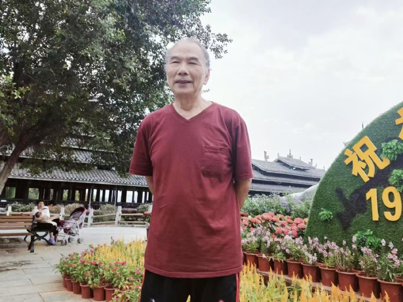 天星的第一张照片--深圳相亲服务中心
