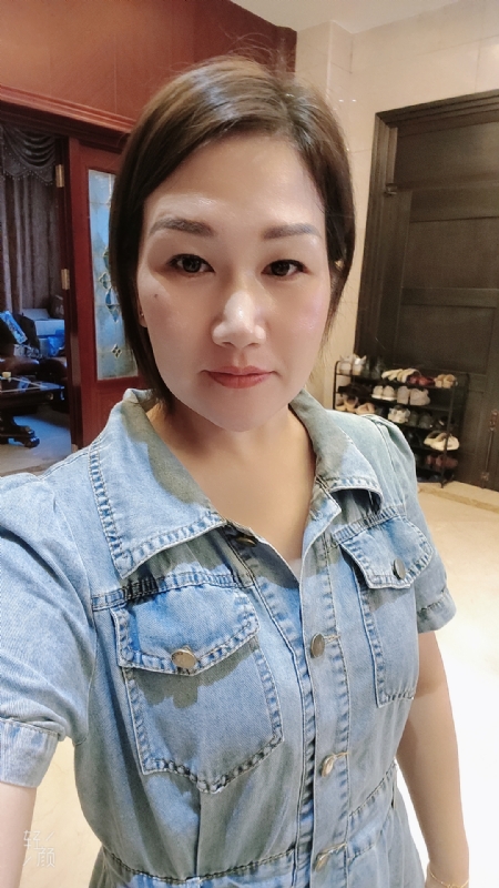 未来可期的第一张照片--深圳相亲服务中心