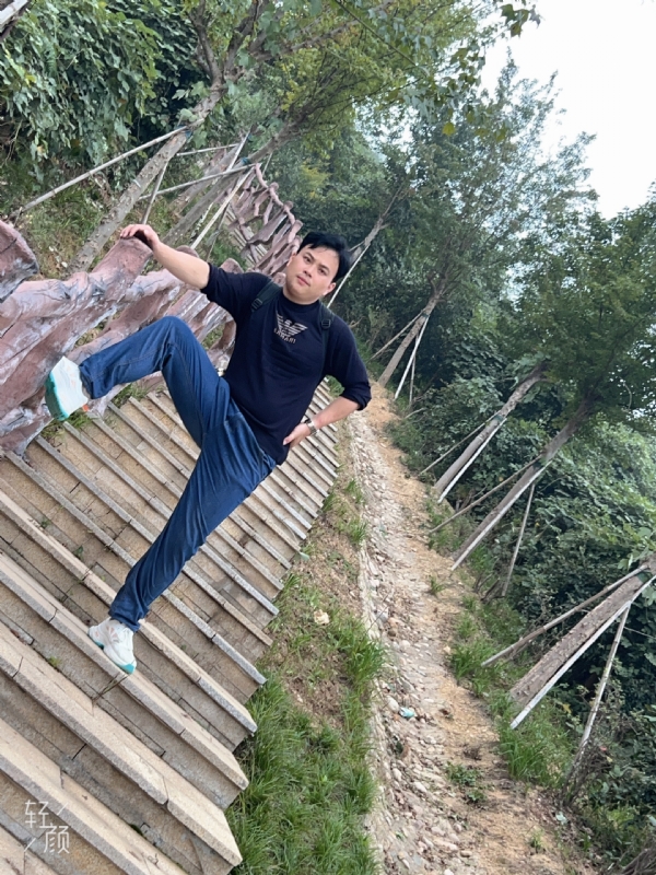 择一人白头偕老的第二张照片--深圳相亲服务中心