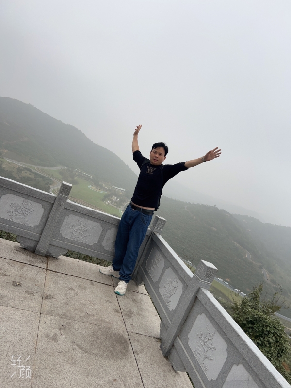 择一人白头偕老的第三张照片--深圳相亲服务中心