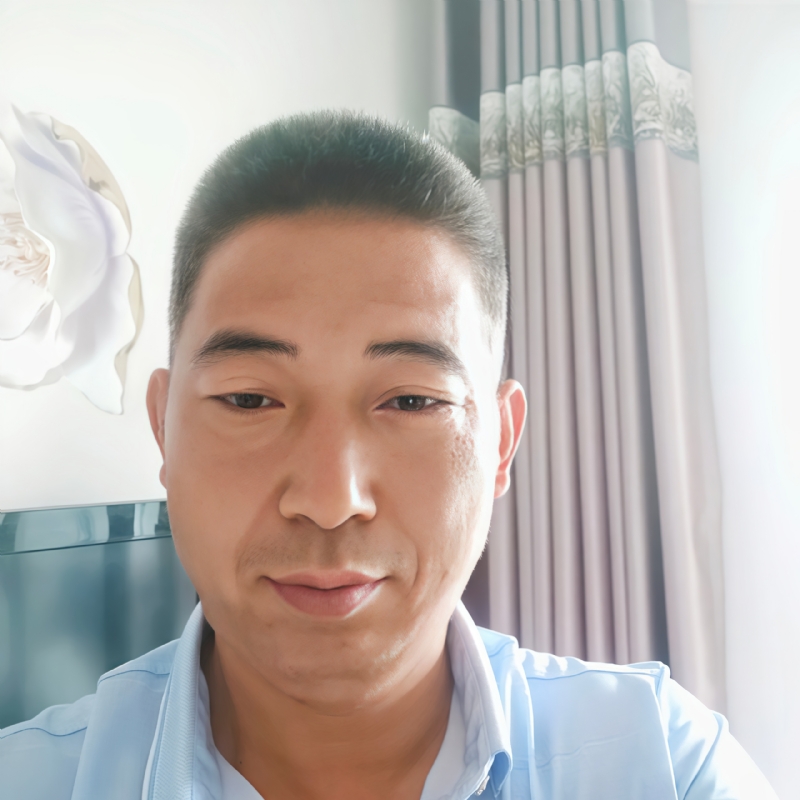 雨中漫步的第一张照片--深圳相亲服务中心