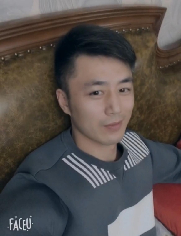 楊政宇的第一张照片--深圳相亲服务中心