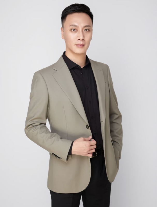 热爱生活的第一张照片--深圳相亲服务中心