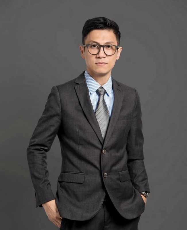 千帆过尽的第一张照片--深圳相亲服务中心