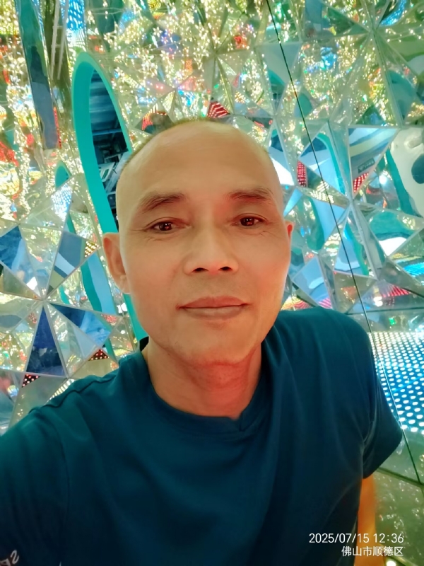 阿里睡不着的第二张照片--深圳相亲服务中心