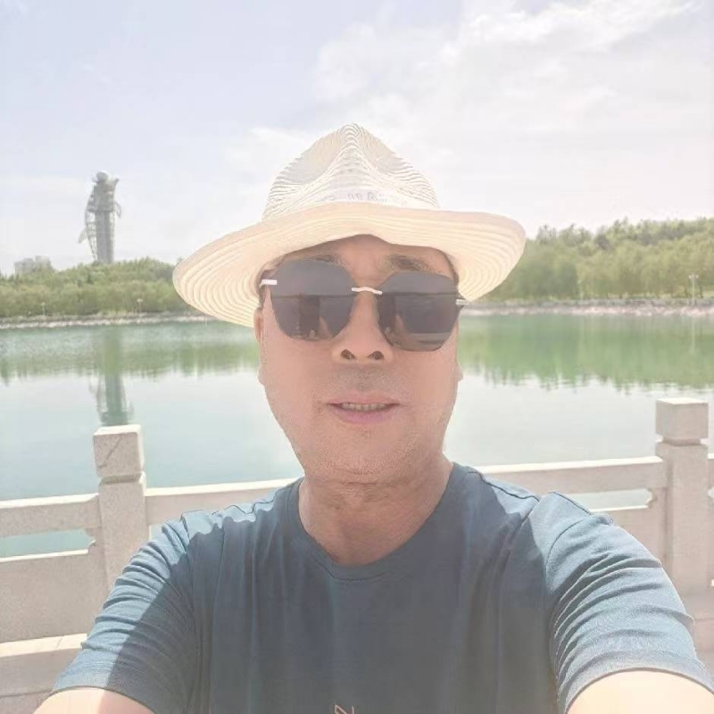 有钱人的第二张照片--深圳相亲服务中心