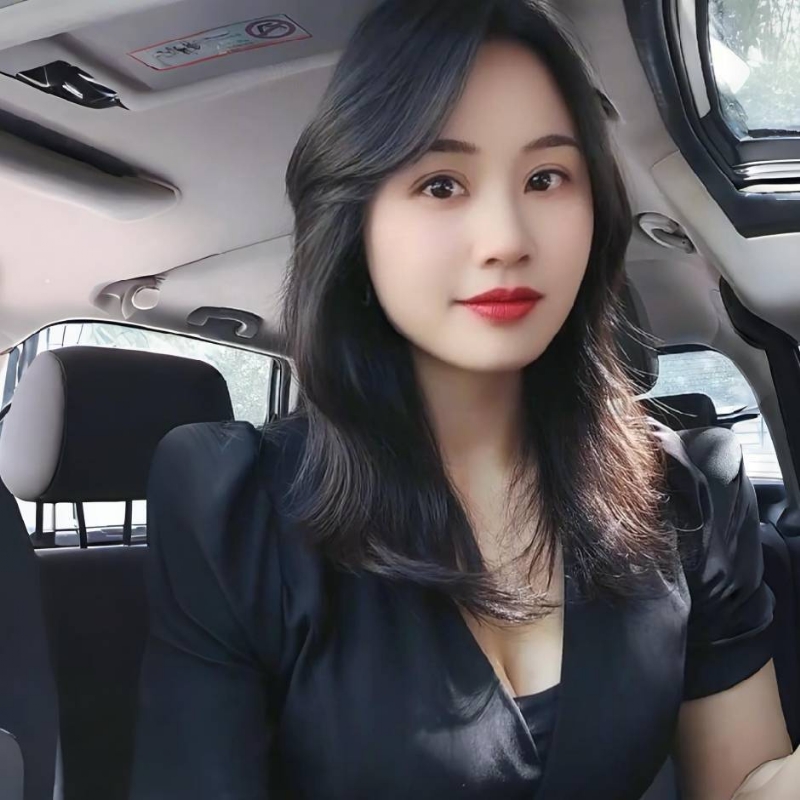 雪莲的第一张照片--深圳相亲服务中心