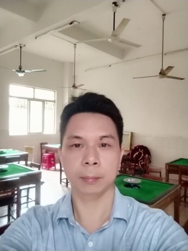 笑对人生的第一张照片--深圳相亲服务中心