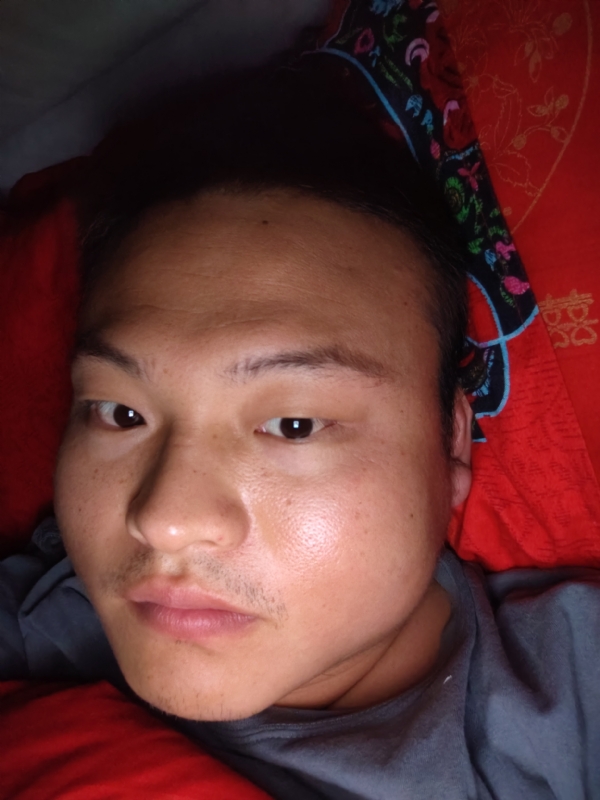 大黄的第一张照片--深圳相亲服务中心