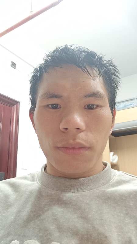 阳光的第一张照片--深圳相亲服务中心